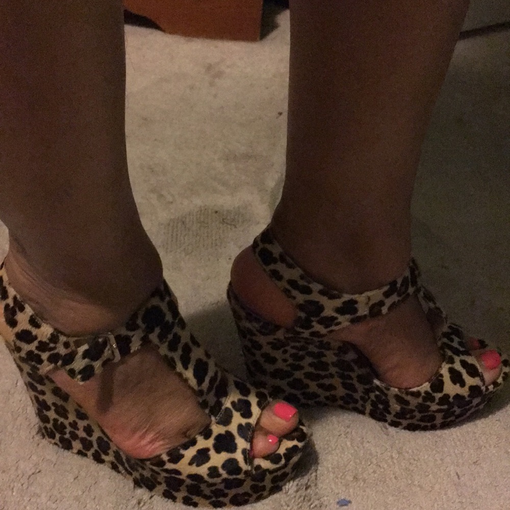 Leopard Wedges - Picture 5 of 8